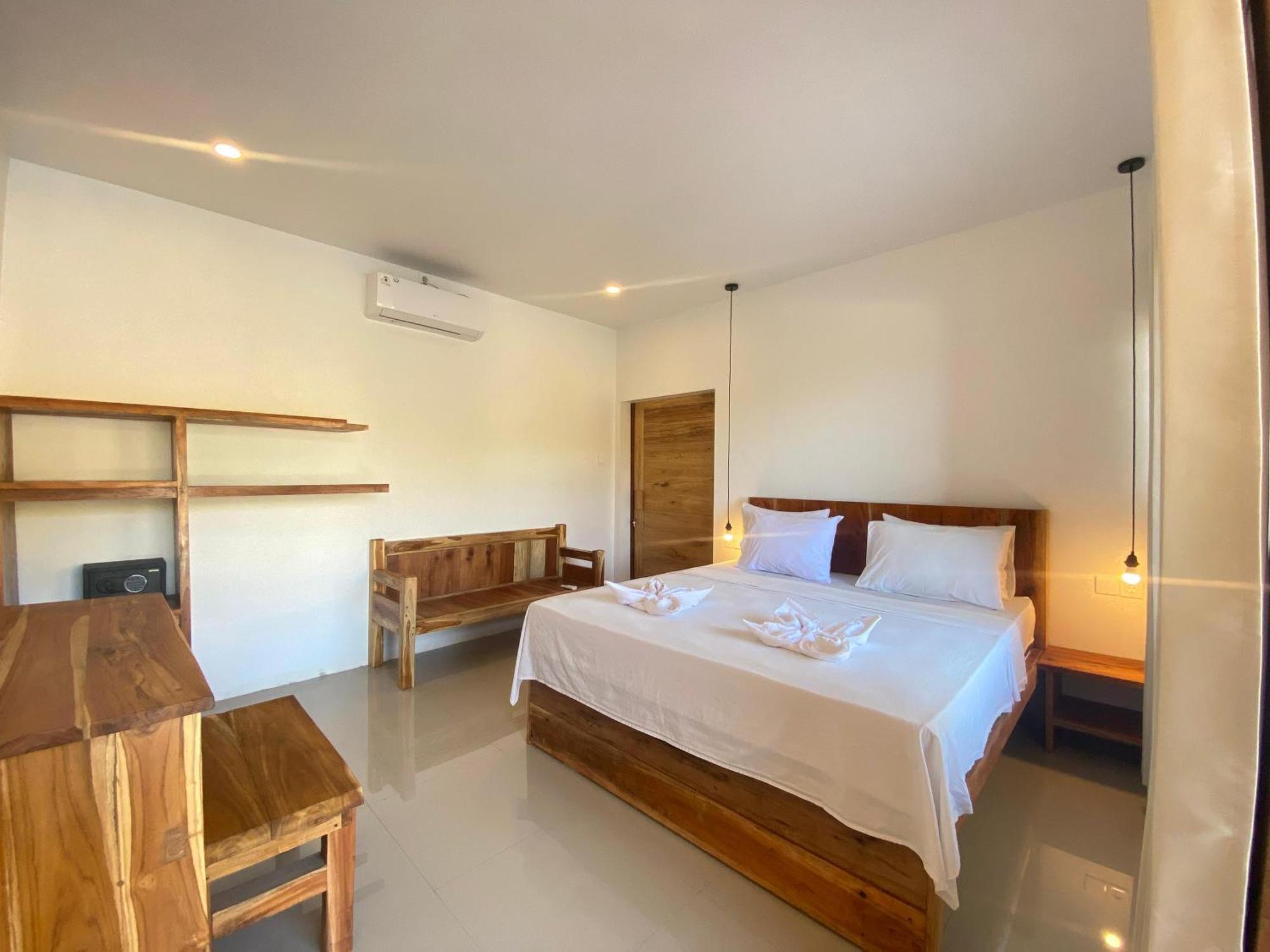 Sky Mountain Views Hotel Kuta  Екстериор снимка
