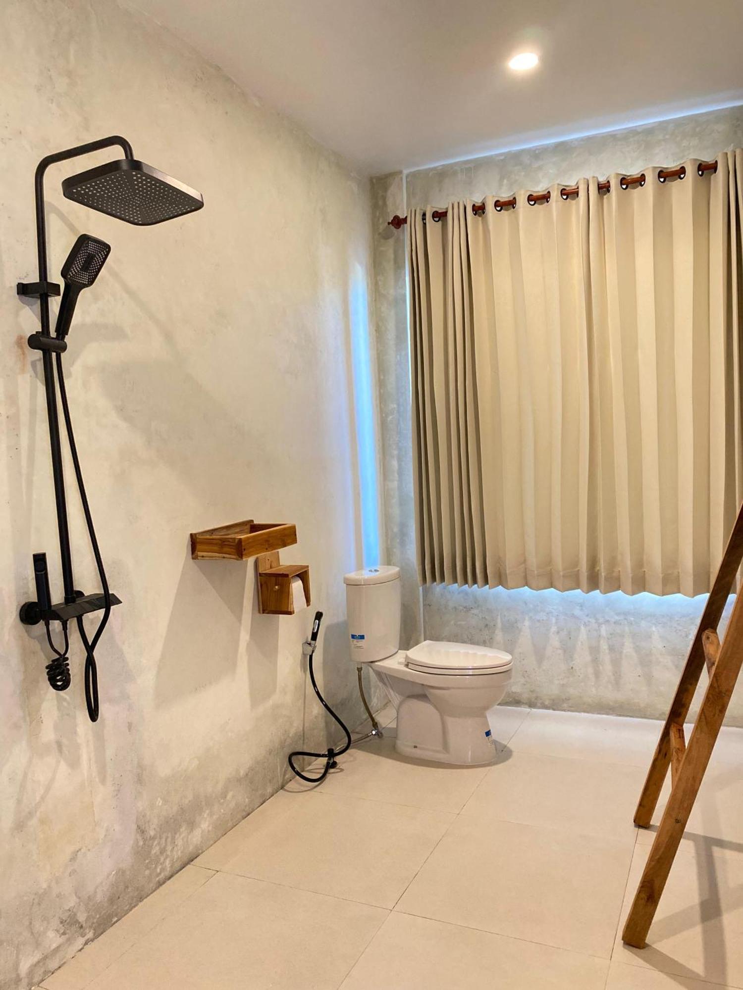 Sky Mountain Views Hotel Kuta  Екстериор снимка