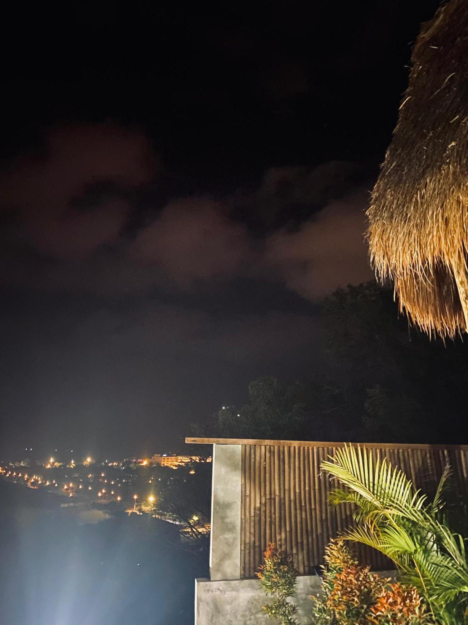 Sky Mountain Views Hotel Kuta  Екстериор снимка