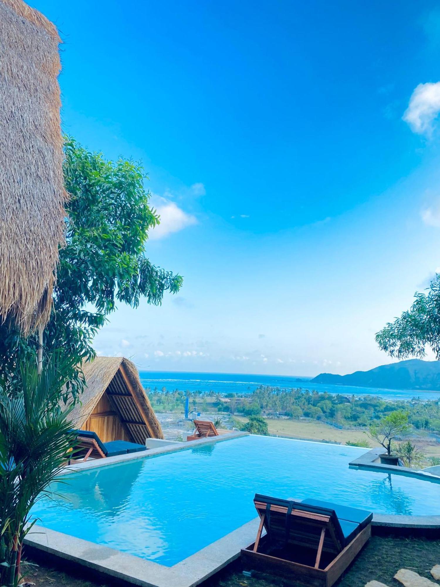 Sky Mountain Views Hotel Kuta  Екстериор снимка