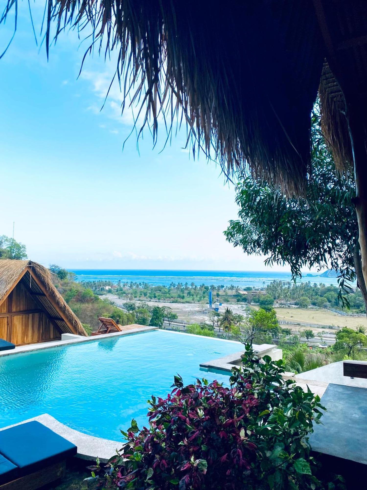 Sky Mountain Views Hotel Kuta  Екстериор снимка