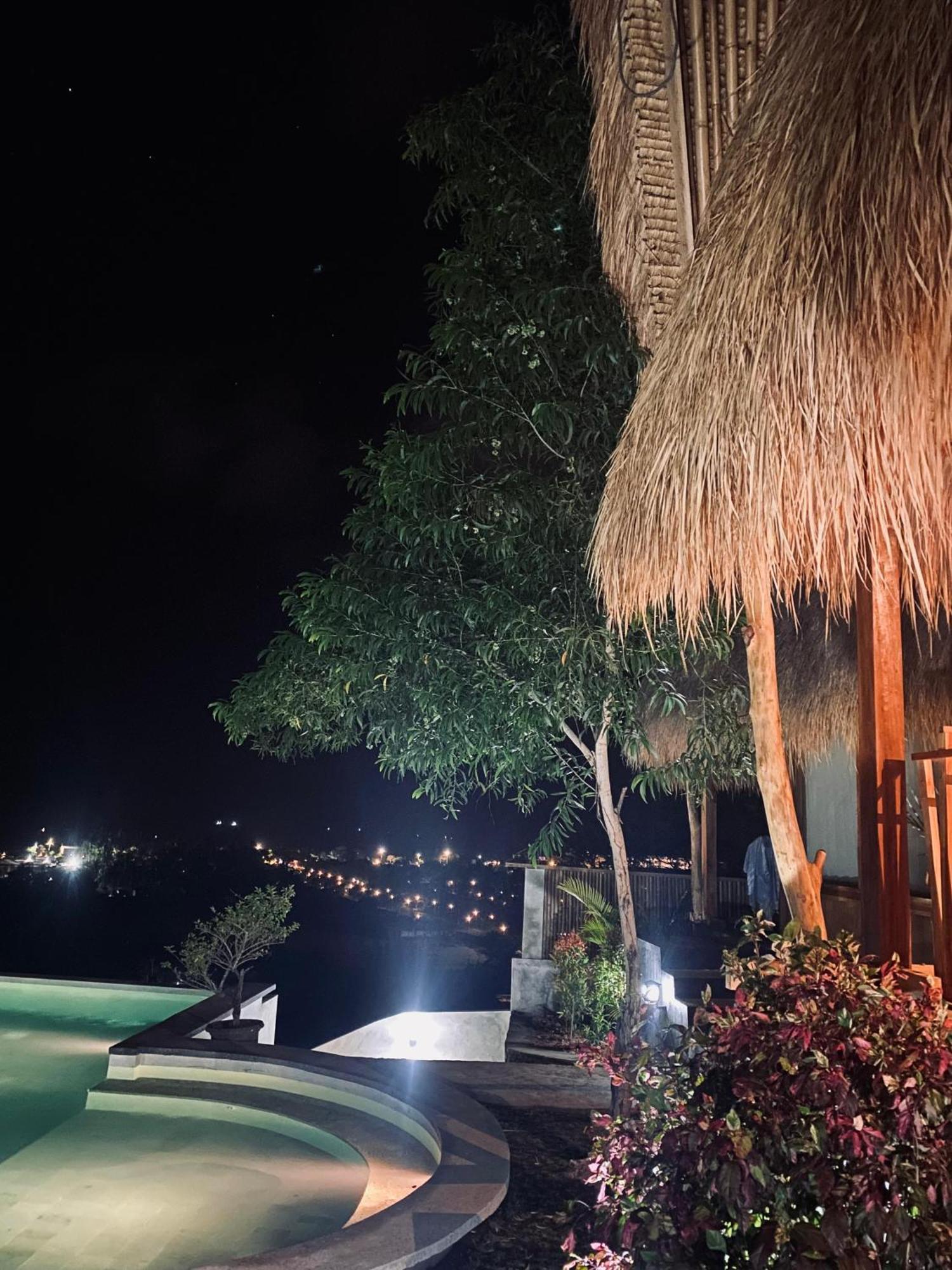 Sky Mountain Views Hotel Kuta  Екстериор снимка